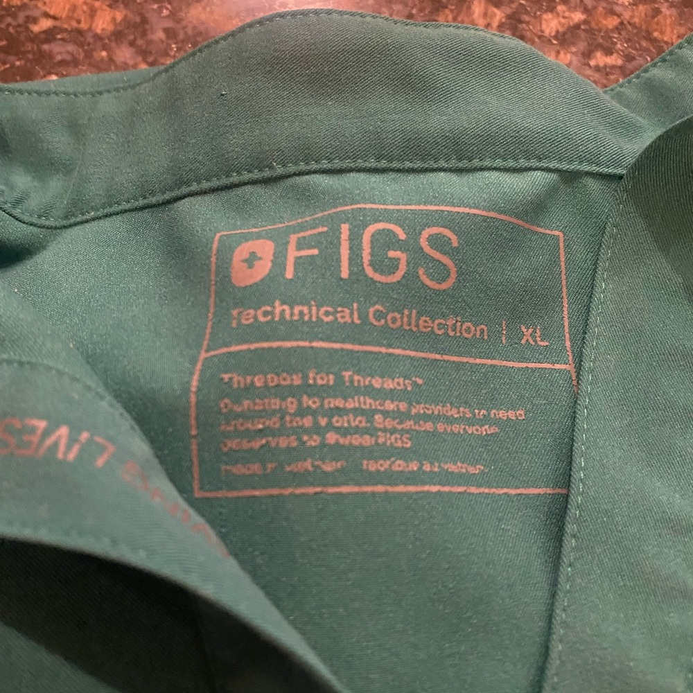 FIGS XL Rafaela hunter green